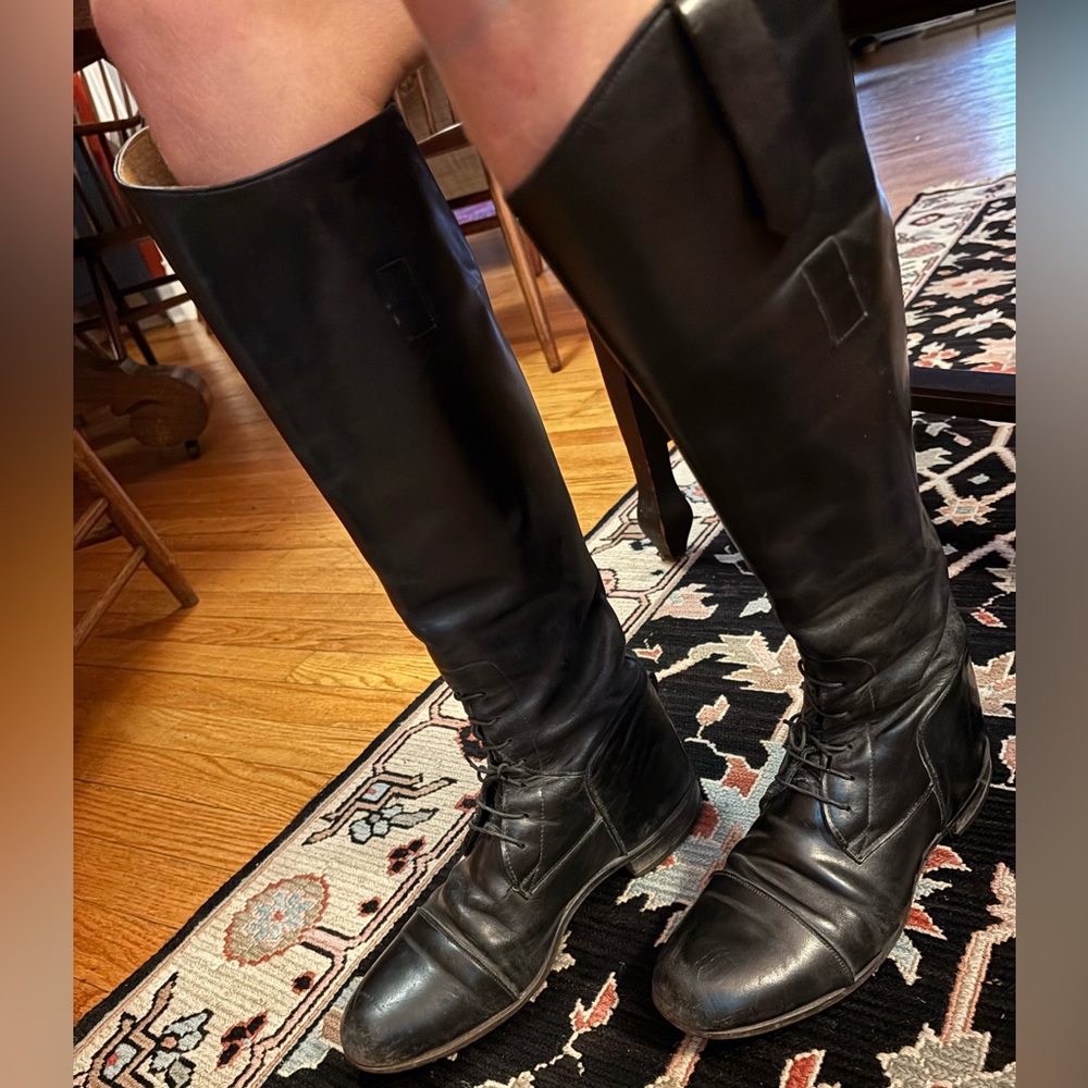 Women’s tall Leather English Riding Boots. Black. Size 8. Dressy. Sleek. Sexy!